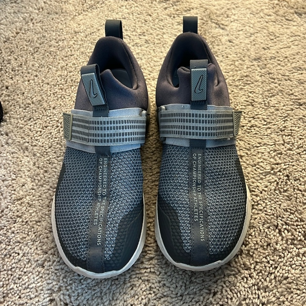 Nike metcons. Hardly worn